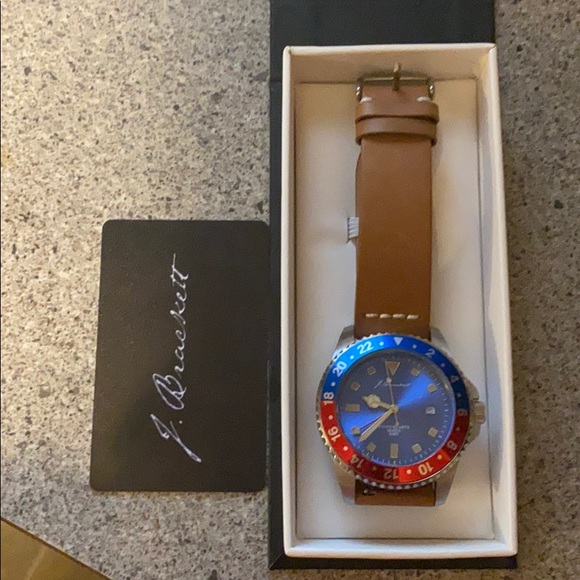 New in box J. Bracket GMT watch. - Picture 3 of 3